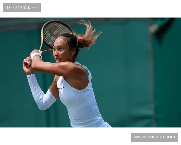 网球赛季精彩纷呈 世界排名变化多端 夺冠热门争夺激烈